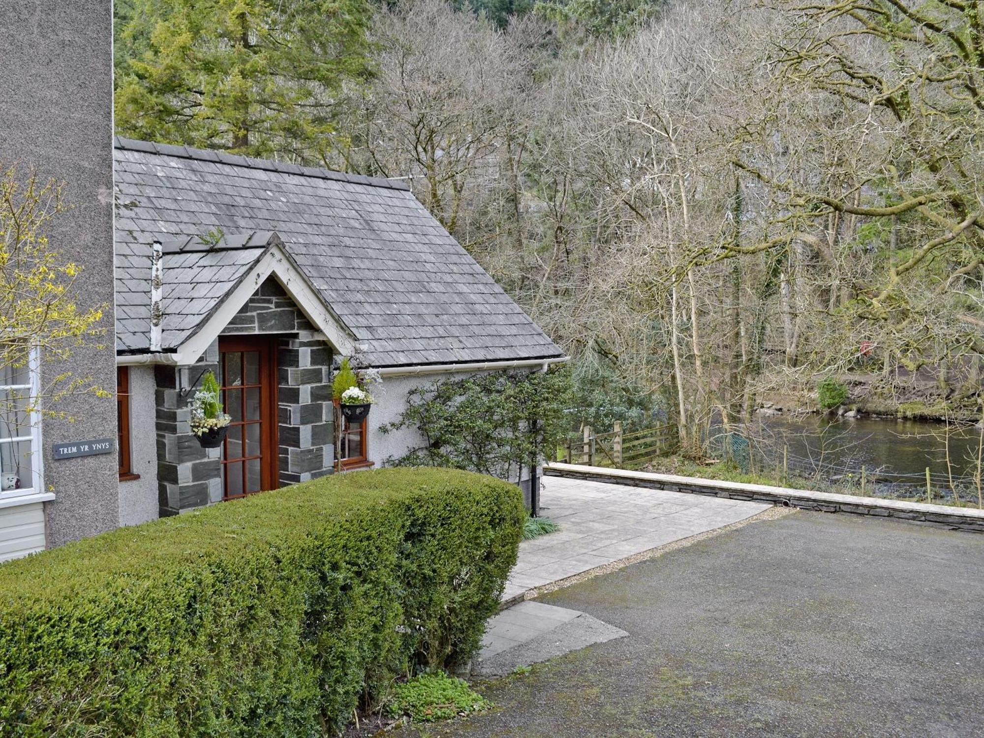 Trem Yr Ynys Villa Betws-y-Coed Ngoại thất bức ảnh